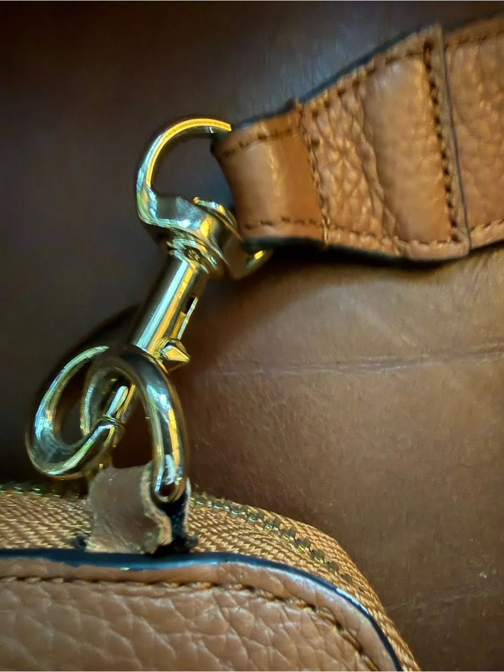 NWOT Rebecca Minkoff Regan 13